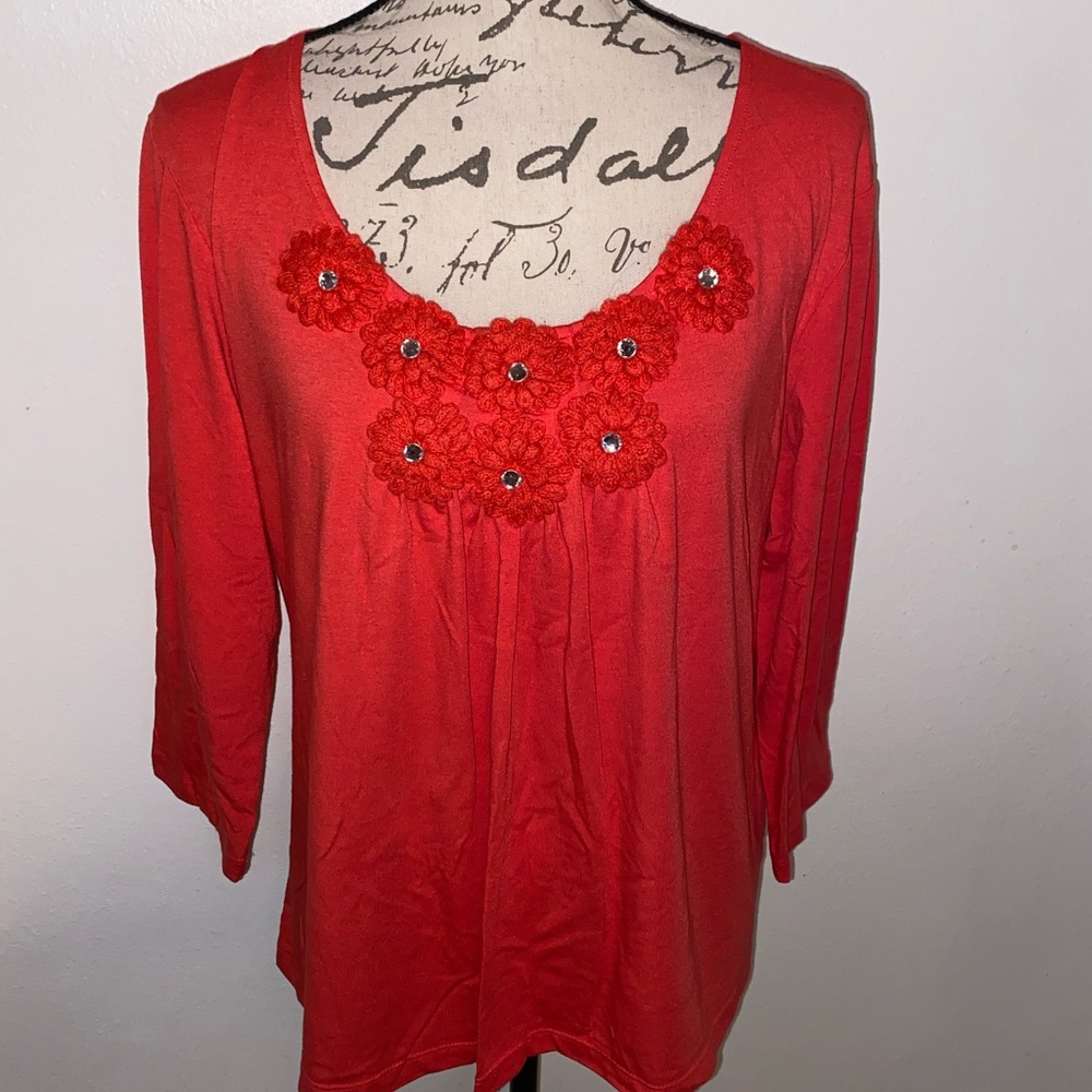 🌺Ruby Rd Beautiful Floral Accent Top🌺 - Picture 4 of 9